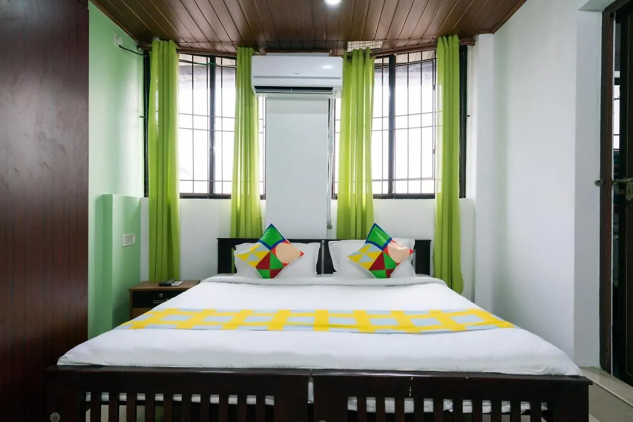 Oyo Home 49697 Aj Apartments Konukevi Kochi